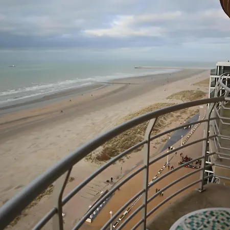 Seasight Bc B1403 With Beautiful Sea Views *