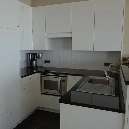 Seasight Bc B1403 With Beautiful Sea Views