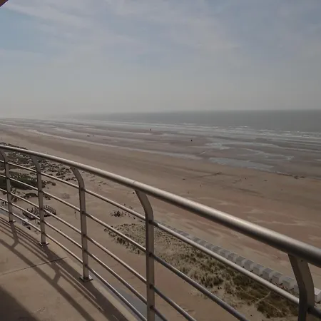 Apartment Seasight Bc B1403 With Beautiful Sea Views