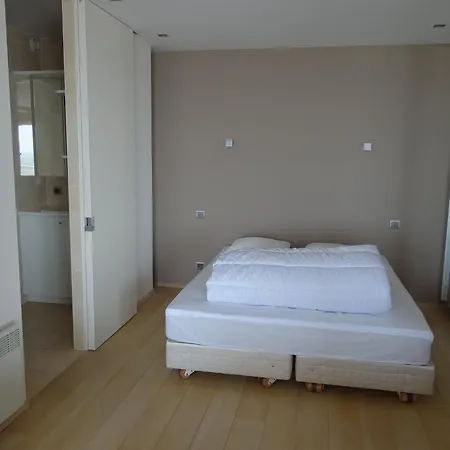 Seasight Bc B1403 With Beautiful Sea Views *