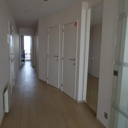 Seasight Bc B1403 With Beautiful Sea Views *