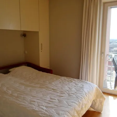 In With Sea Views Apartment