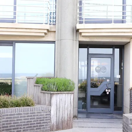 Apartment In With Sea Views